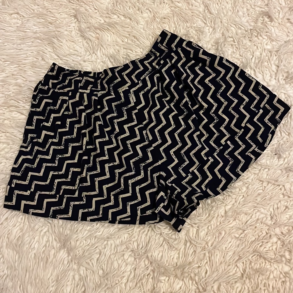 Forever 21 Abstract Shorts w/ Pockets